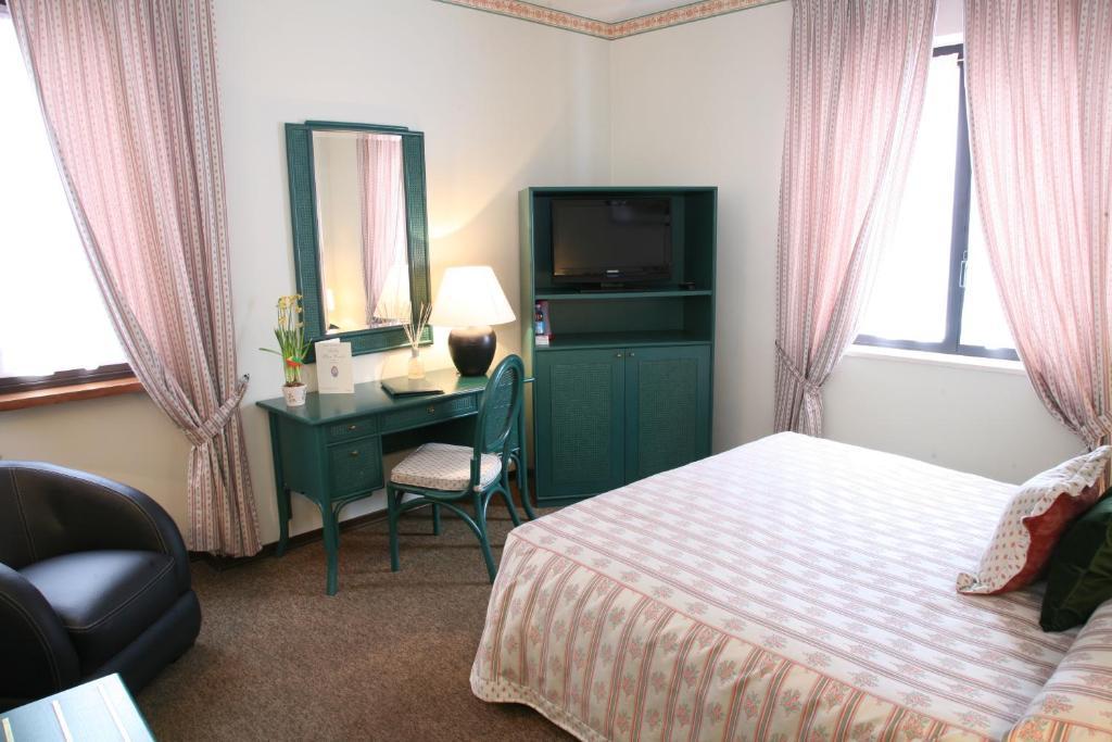 Villa San Carlo Cortemilia Szoba fotó